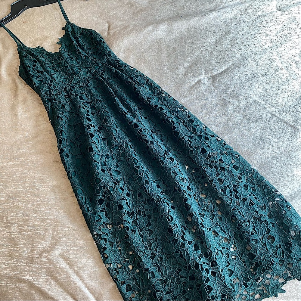ASTR The Label Lace A-Line Midi Dress